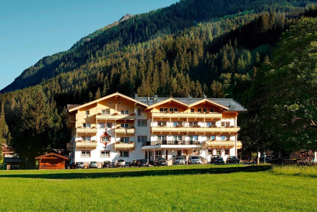 Hotel Grundlhof Брамберг-ам-Вільдкогель Номер фото