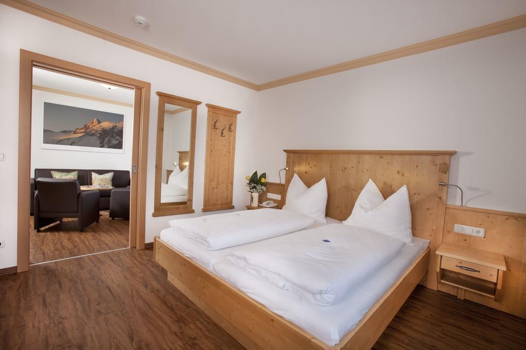 Hotel Grundlhof Брамберг-ам-Вільдкогель Екстер'єр фото
